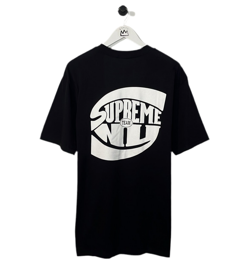 Schwarzes SUPREME T-Shirt mit Supreme Team NY 